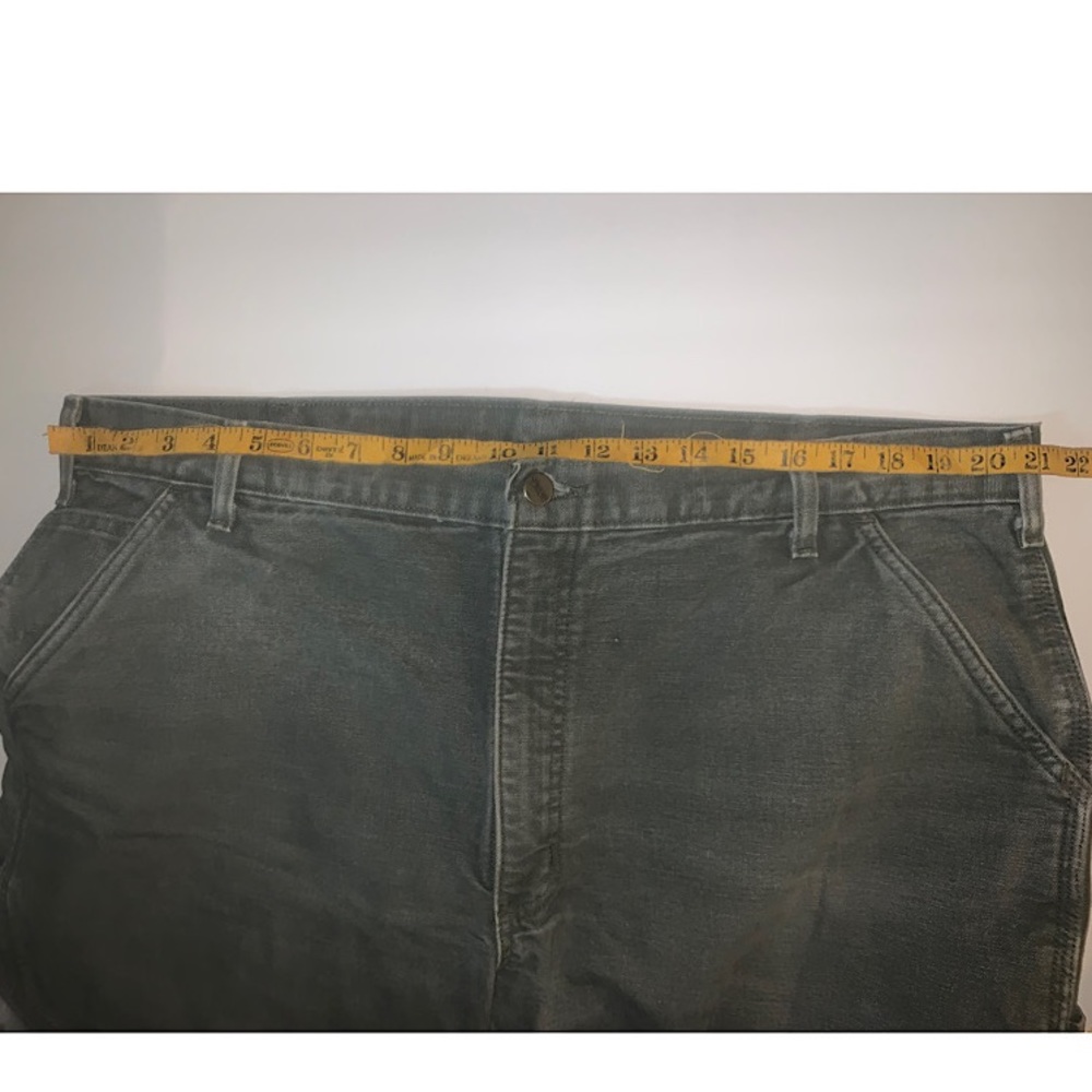 Carhartt Mens Lined Jeans.  Wide leg relaxed fit preowned 42 x 31 - Picture 2 of 9